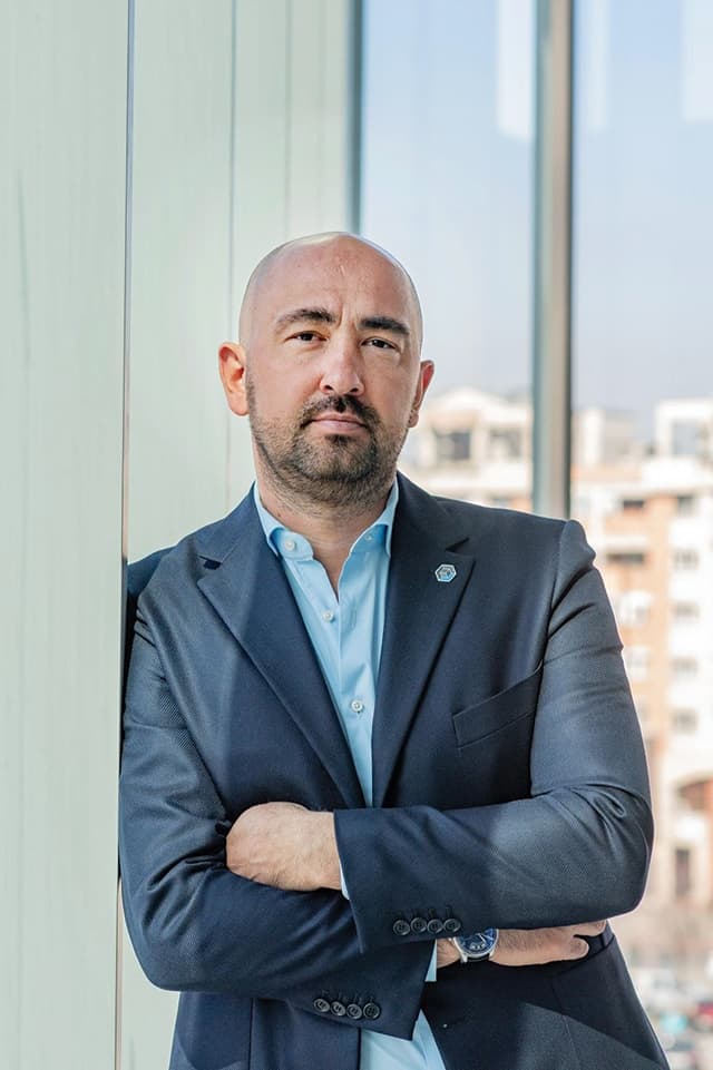 Un pariu de 1 mld. euro: Florin Mariş, fondatorul Hexagon, cumpără 32 ha din fostul IMGB al Clujului, într-una din cele mai mari tranzacţii din ultimul deceniu